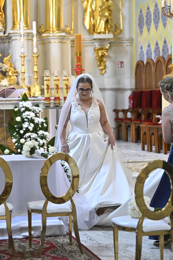 Poseł PiS Michał Moskal wziął ślub. Znani goście na uroczystości 