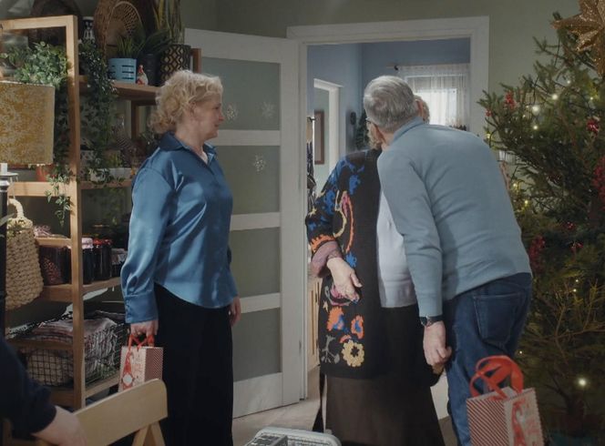 M jak miłość odc. 1857. Marta (Dominika Ostałowska), Barbara (Teresa Lipowska), Jacek (Robert Gonera)