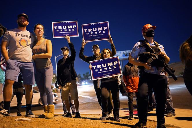 Protestujący zwolennicy prezydenta Donalda Trumpa 