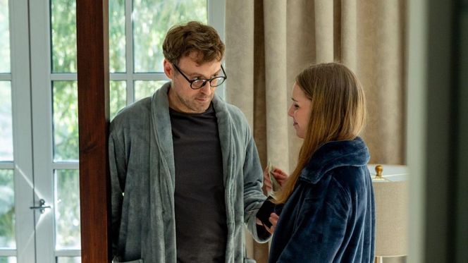 M jak miłość. Sara oskarży ojca, że podrzucił jej narkotyki? Kinga i Piotrek nabiorą podejrzeń, co do winy córki Hoffmana