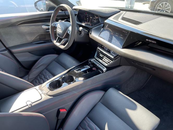 Audi RS e-tron GT - wnętrze