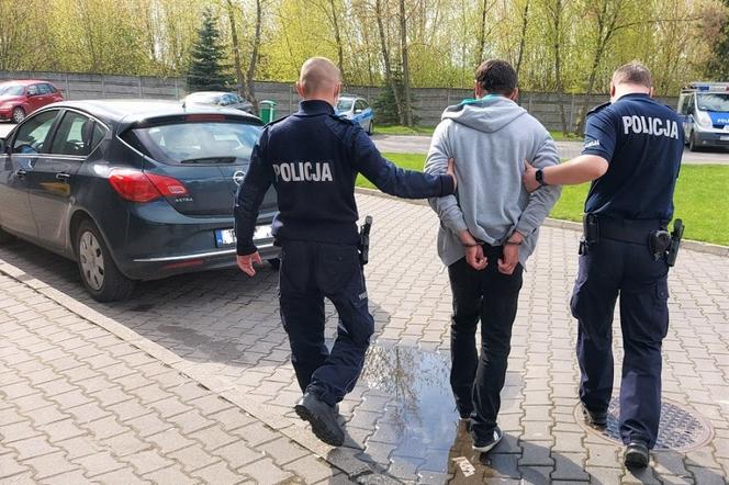 Podpalacz w rękach policji. Podłożył ogień, bo chciał się zemścić. Straty na kilkadziesiąt tys. złotych!