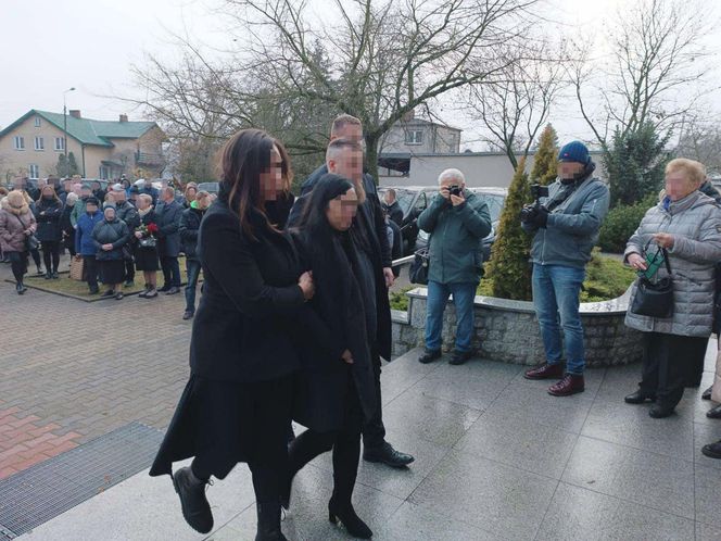 Pogrzeb sierż. sztab. Mateusza Biernackiego. Ostatnie pożegnanie zmarłego policjanta