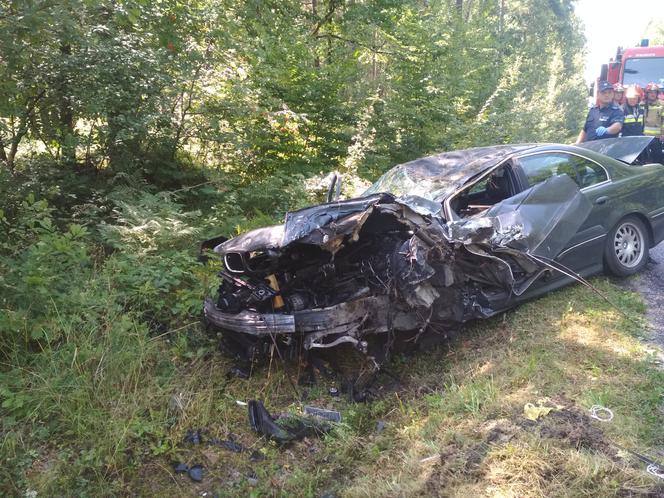 Wypadek między Adamowem a Starachowicami. Kierowca BMW wydmuchał 3 promile