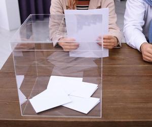 Wybory samorządowe 2024: Nowe dane o frekwencji w Toruniu i regionie