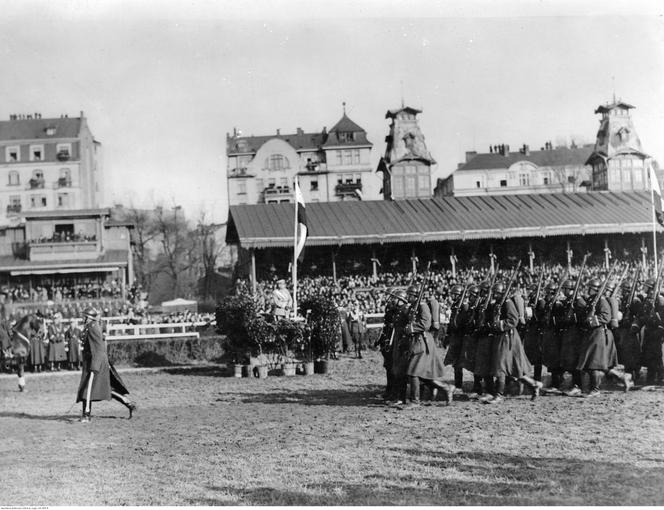 Defilada oddziału piechoty na Polu Mokotowskim, 11.11.1928 r.