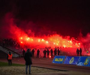 Elana Toruń - Zawisza Bydgoszcz 1:1, zdjęcia kibiców, opraw i piłkarzy ze Stadionu Miejskiego im. Grzegorza Duneckiego