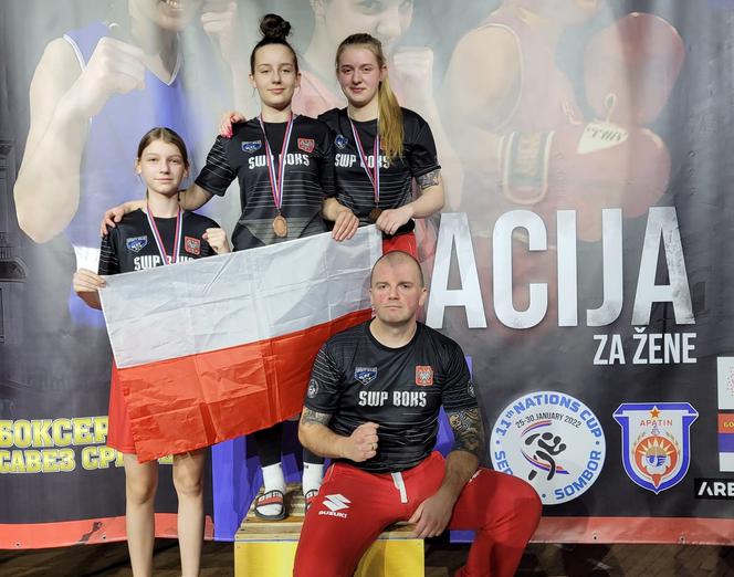 Pilskie zawodniczki Sportów Walki Piła na podium
