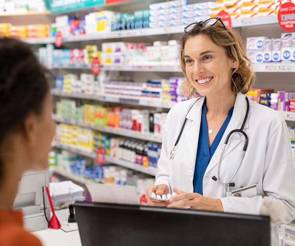W aptece zmierzysz poziom cholesterolu i nie tylko. Lista badań, które przeprowadzi farmaceuta