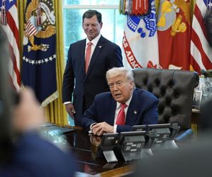 Przygotowania do spotkania Putin-Trump w bazie sił powietrznych USA na Alasce