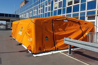Nie ma już namiotu przy szpitalu w Lesznie. Pozostały dodatkowe środki bezpieczeństwa