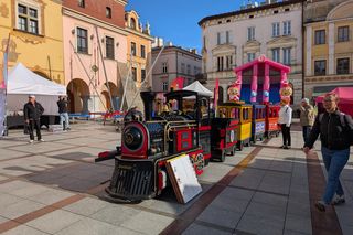 Trwa Jarmark św. Marcina w Tarnowie. Przygotowano atrakcje dla całych rodzin