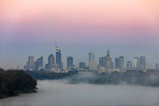 Varso Place. Dysharmonijna megadominata czy biurowiec dla wszystkich?