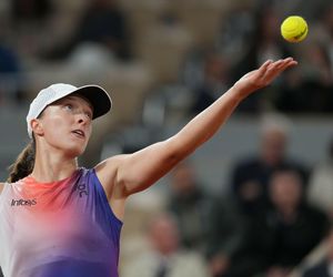 Iga Świątek - Marketa Vondrousova: mecz DZISIAJ 4.06.2024 na żywo. O której gra Świątek?