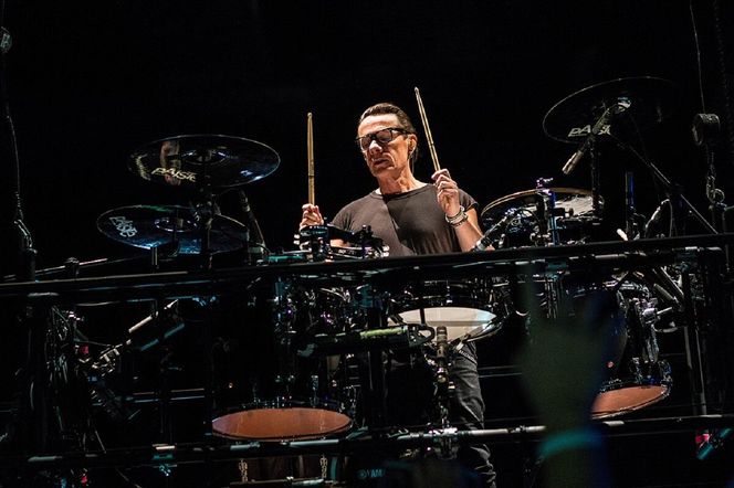 Larry Mullen Jr. ma problemy z grą na perkusji. Muzyk zmaga się z tym zaburzeniem od lat!