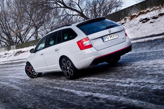 Skoda Octavia Combi RS230