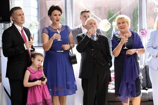 M jak miłość odc. 1076. Barbara (Teresa Lipowska), Lucjan (Witold Pyrkosz), Marysia (Małgorzata Pieńkowska), Artur (Robert Moskwa)