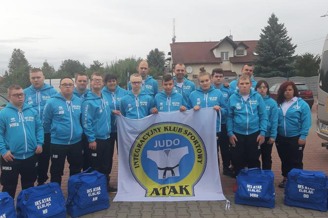 Drużyna judoków IKS Atak Elbląg na VIII Mistrzostwach Polski w Luboniu