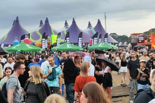 Łódź Summer Festival 2025. Tak wyglądał drugi dzień imprezy. Niezwykły gość zaskoczył publiczność