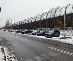 Rewolucja parkingowa w Katowicach weszła w życie i jak każda, zjada (nie)swoich mieszkańców