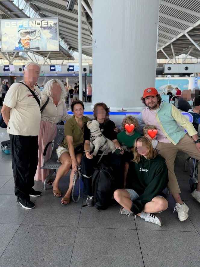 Anna Dereszowska zalała się łzami na lotnisku