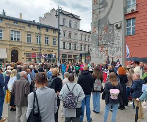 Protest kobiet w Bydgoszczy po śmierci ciężarnej pani Doroty. „Chcemy żyć w Europie XXI wieku”