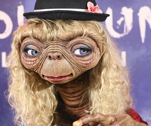 Oto przebrania gwiazd na Halloween! Ona przebrała się bez ubrań! a Heidi Klum za E.T.