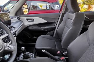 Siedlecki WORD wymienił starą flotę pojazdów egzaminacyjnych na nowe samochody marki Suzuki Swift