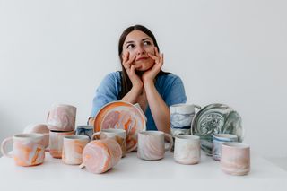  „Babranie się w glinie” stało się jej pasją i zawodem. Magdalena i CudoTwory