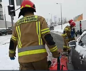 Jak nieodśnieżone szyby wpływają na pole widzenia i komfort jazdy kierowcy 