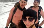 Weszli na Śnieżkę bez ubrań