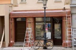 Wrocław po raz kolejny stanie się planem filmowym. Ruszają zdjęcia do serialu kryminalnego z lat 30. [UTRUDNIENIA W RUCHU]