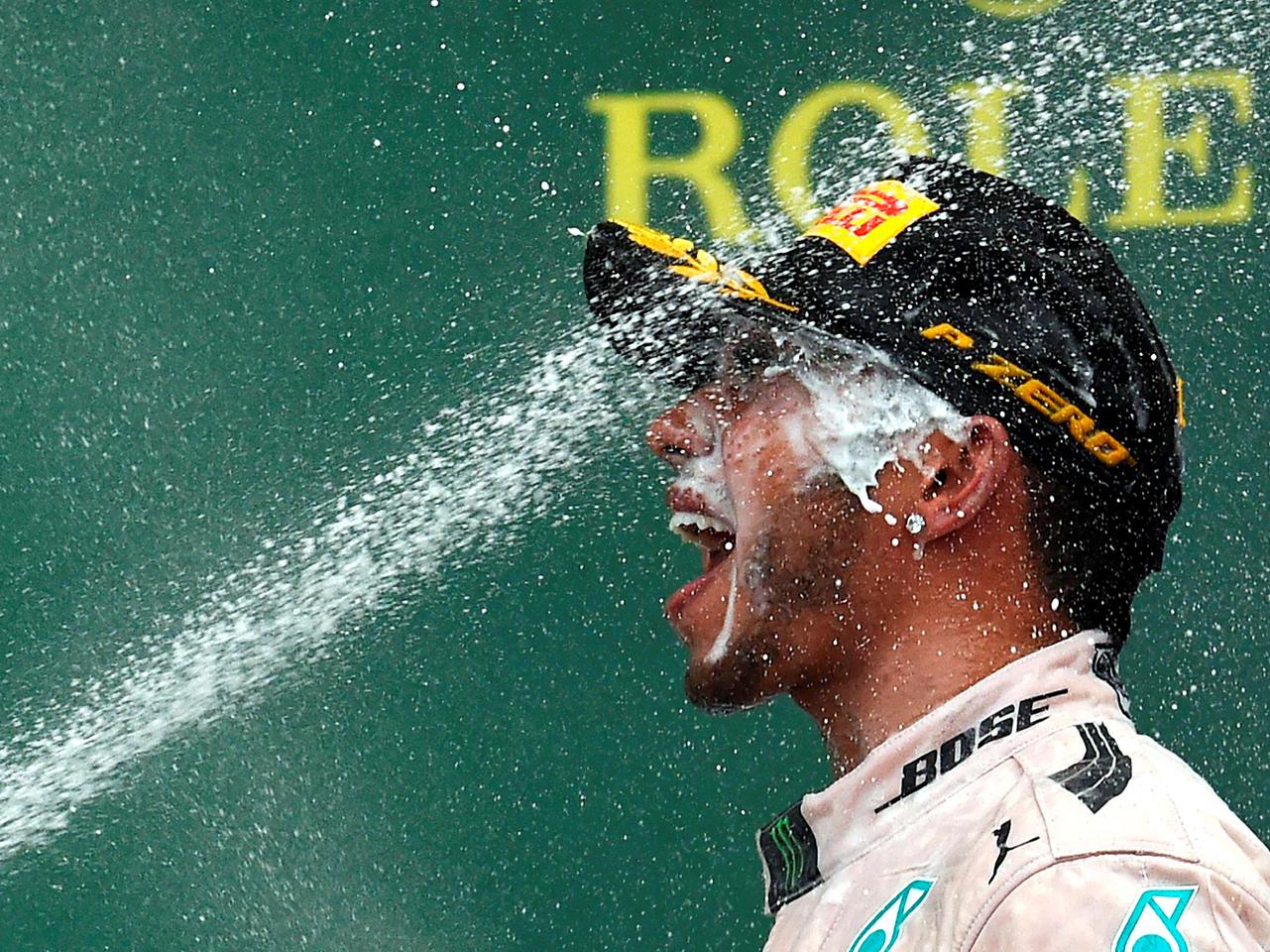 1pub_Lewis Hamilton