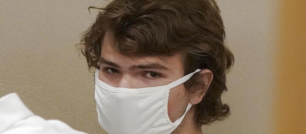 Rozstrzelał 10 osób z nienawiści