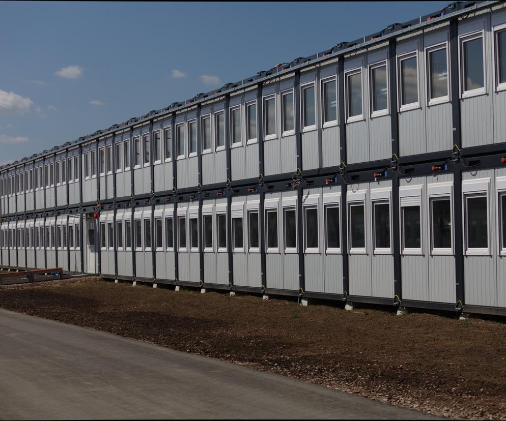 Wielkie miasteczko kontenerowe dla tysięcy pracowników. Rozbudują płocki zakład Orlenu 