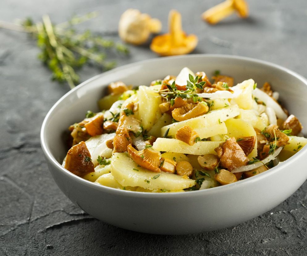 Smażone kurki z ziemniakami - proste danie godne królewskiego  stołu