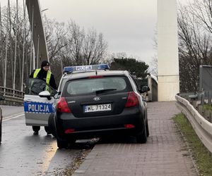  Śmiertelny wypadek na wiadukcie w Grodzisku Mazowieckim. Kierowca zasłabł za kierownicą