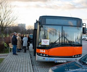 Autobus Ciepła kursuje już po Rzeszowie. W jakich godzinach i gdzie go szukać?