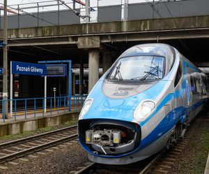 Pociąg Pendolino na dworcu Poznań Główny