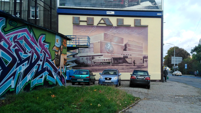 Mural nawiązujący do teatru lalek "Pleciuga" przy al. Wyzwolenia