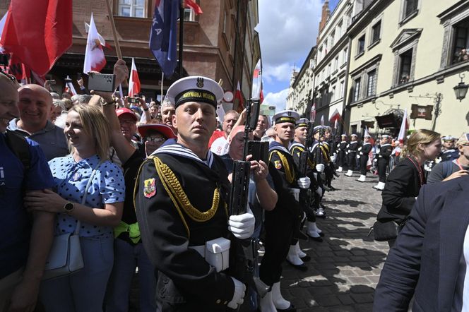  Karol Nawrocki przejmuje symboliczne zwierzchnictwo nad Orderem Orła Białego i Orderem Odrodzenia Polski
