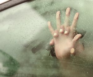 Czy za seks w samochodzie grozi mandat? Miłosna przygoda może słono kosztować