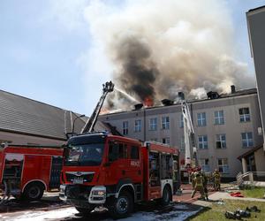 Pożar szkoły w Grodzisku Mazowieckim. Przerwana matura i ewakuacja uczniów 