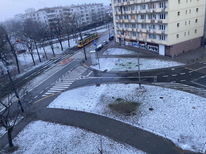 Warszawa znów pod śniegiem! W których dzielnicach pada?
