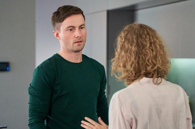 Na Wspólnej, odc. 3571: Malwina (Martyna Dudek), Aleks (Adam Turczyk) 