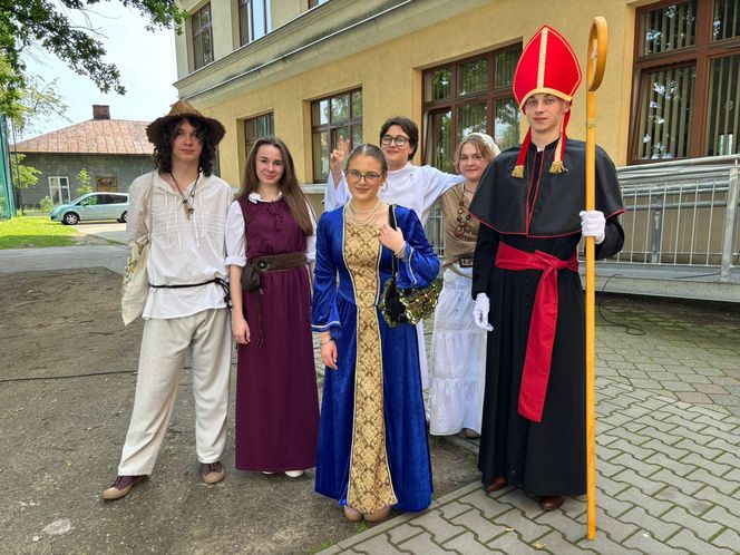 Orszak Jana Długosza w Nowym Sączu
