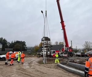 Przenieśli kapliczkę w Koleczkowie. Święta figura ważyła 17 ton!