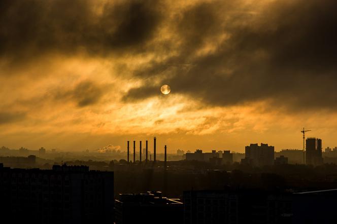 Śląskie: GROŹNY pył nadciąga znad Ukrainy! Wydano OSTRZEŻENIA!
