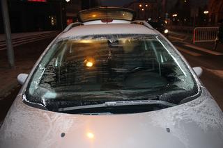 Pieszy potrącony na pasach w centrum Tarnowa. Kierowca go nie zauważył