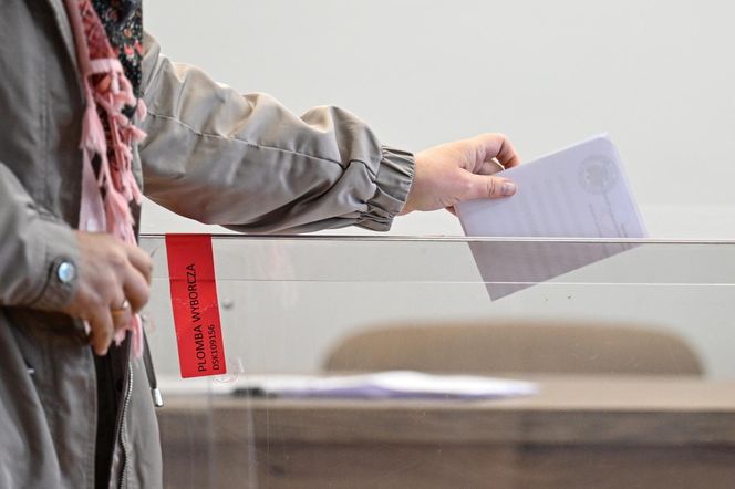 Przyszli zagłosować, nie wrócili do domu. Dwa zgony w lokalach wyborczych